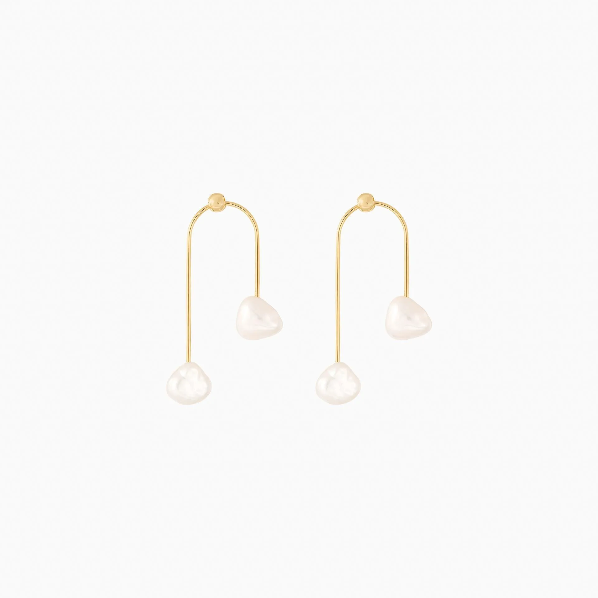 Mia Pearl Earrings